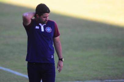  CAXIAS DO SUL, RS, BRASIL, 18/10/2020. Caxias x Novorizontino, jogo válido pela sétima rodada do Campeonato Brasileiro 2020, Grupo 8. Jogo realizado no estádio Centenário. (Porthus Junior/Agência RBS)<!-- NICAID(14619642) -->