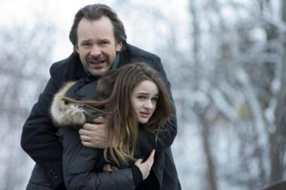 Peter Sarsgaard as Jay and Joey King as Kayla in THE LIE, Mentira Incondicional<!-- NICAID(14619971) -->