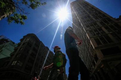  PORTO ALEGRE, RS, BRASIL - 2020.10.19 - A semana deve ser uma das mais quentes em Porto Alegre. (Foto: ANDRÉ ÁVILA/ Agência RBS)Indexador: Andre Avila<!-- NICAID(14620291) -->