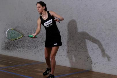  CAXIAS DO SUL, RS, BRASIL, 19/10/2020 - CAXIAS DO SUL, RS, BRASIL, 19/10/2020 - Thaisa serafini é atleta de squash. Ela é personagem da série Elas e o Esporte. (Marcelo Casagrande/Agência RBS)<!-- NICAID(14620550) -->