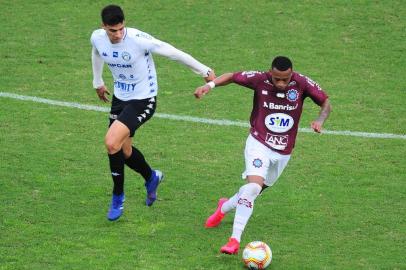  CAXIAS DO SUL, RS, BRASIL, 27/09/2020. Caxias x Tubarão, jogo válido pela segunda rodada do Campeonato Brasileiro 2020, Grupo 8. Jogo realizado no estádio Centenário. (Porthus Junior/Agência RBS)<!-- NICAID(14602518) -->