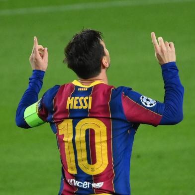  Barcelonas Argentine forward Lionel Messi celebrates  after scoring a penalty during the UEFA Champions League football match between FC Barcelona and Ferencvarosi TC at the Camp Nou stadium in Barcelona on October 20, 2020. (Photo by LLUIS GENE / AFP)Editoria: SPOLocal: BarcelonaIndexador: LLUIS GENESecao: soccerFonte: AFPFotógrafo: STF<!-- NICAID(14621643) -->