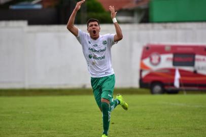 O atacante Gabriel Aires, do Juventude, vai defender a equipe no Brasileirão de Aspirantes.<!-- NICAID(14616231) -->