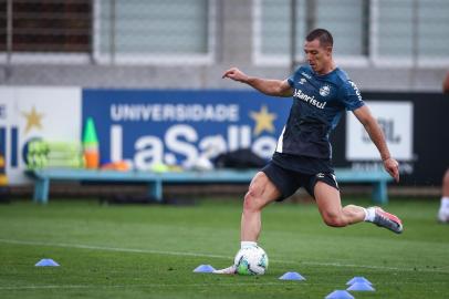 Treino Gremio RS - FUTEBOL/TREINO GREMIO - ESPORTES - Atacante Diego Churin chega ao Gremio para ser novo reforço para a temporada 2020. FOTO: LUCAS UEBEL/GREMIO FBPAEditoria: SPOIndexador: Lucas UebelSecao: futebolFonte: Gremio.netFotógrafo: Treino Gremio <!-- NICAID(14626586) -->