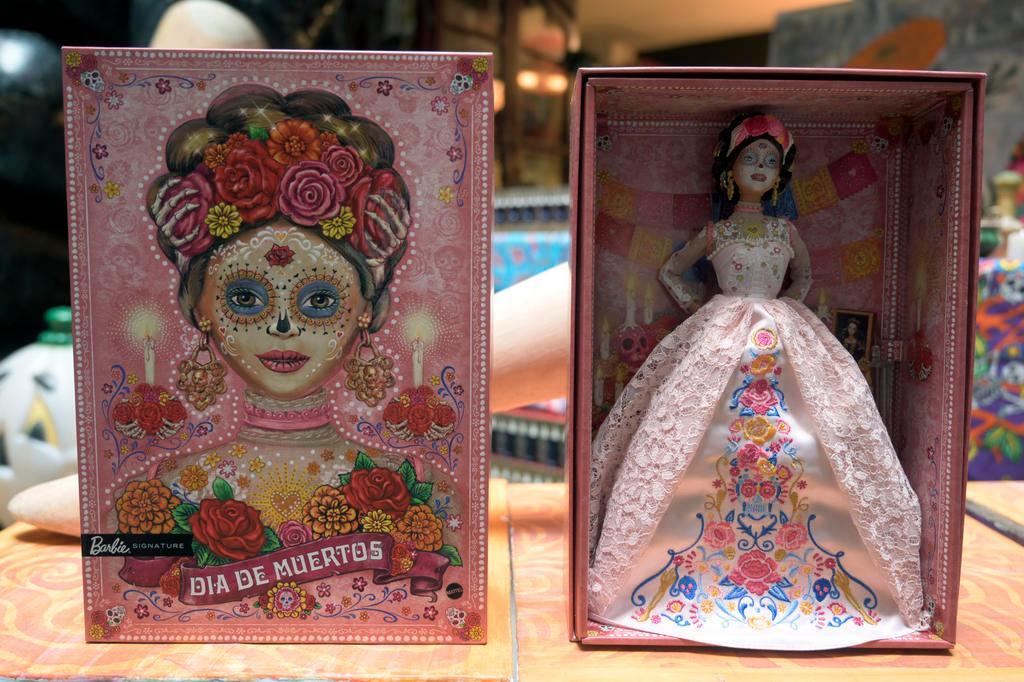 Marca lança coleção de roupas exclusivas inspiradas na boneca Barbie