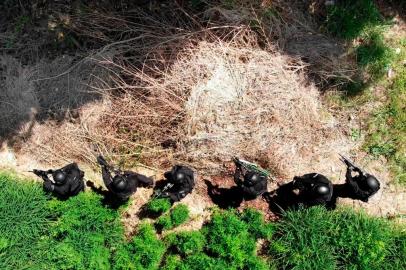  ****EM BAIXA****Policiais da delegacia de roubos do Deic do RS, especializados em combater sequestros, em treinamento. Foto: Polícia Civil / Divulgação<!-- NICAID(14627751) -->