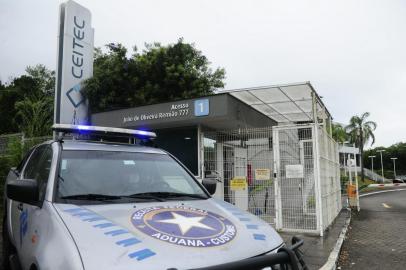  PORTO ALEGRE, RS, BRASIL,29/10/2020-Operação da Receita Federal em conjunto com a Polícia Federal, no CEITEC, para averiguar crimes de superfaturamento, lavagem de dinheiro e propina. Foto: Ronaldo Bernardi / Agencia RBS<!-- NICAID(14628655) -->