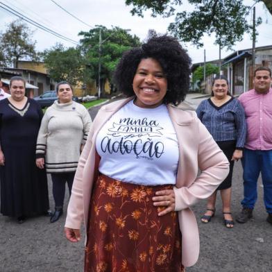  PORTO ALEGRE, RS, BRASIL - 27.10.2020 - Na imagem, Sílvia Letícia, que foi adotada aos 13 anos. Hoje está adulta e é professora. (Foto: Isadora Neumann/Agencia RBS)Indexador: ISADORA NEUMANN<!-- NICAID(14627507) -->