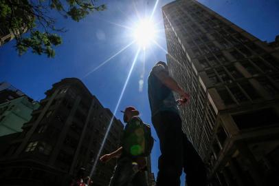  PORTO ALEGRE, RS, BRASIL - 2020.10.19 - A semana deve ser uma das mais quentes em Porto Alegre. (Foto: ANDRÉ ÁVILA/ Agência RBS)Indexador: Andre Avila<!-- NICAID(14620291) -->