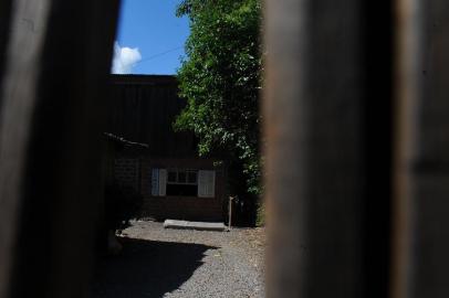 FARROUPILHA, RS, BRASIL, 02/11/2020 - Casa na linha Burati, no interior de Farroupilha, foi cenário de confronto com a polícia no fim de semana. Quatro criminosos foram mortos.  (Marcelo Casagrande/Agência RBS)<!-- NICAID(14632408) -->