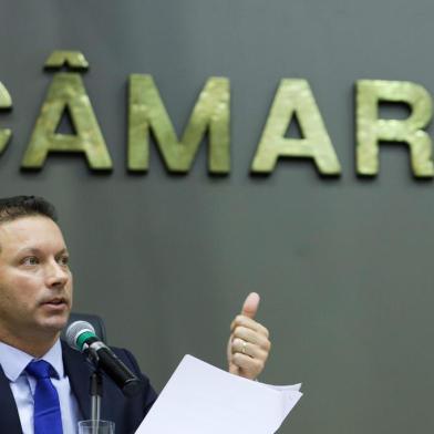  PORTO ALEGRE, RS, BRASIL - 06.11.2020 - pRefeito Nelson Marchezan presta esclarecimentos à Comissão Processante na Câmara Municipal a respeito do processo de impeachment que rola na Casa. (Foto: Isadora Neumann/Agencia RBS)Indexador: ISADORA NEUMANN<!-- NICAID(14636933) -->