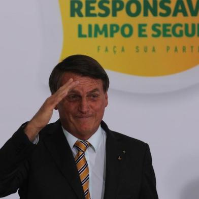 O Presidente Jair Bolsonaro, durante evento de lancamento da Retomada do Turismo. AlianÃ§a nacional que, com seguranÃ§a e responsabilidade, busca acelerar a recuperaÃ§Ã£o do setor e reduzir o impacto socioeconÃ´mico da Covid-19 apÃ³s a paralisaÃ§Ã£o das atividades.<!-- NICAID(14639805) -->