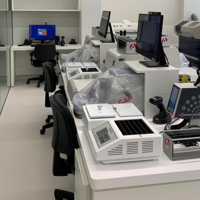 A inauguração do laboratório de patologia do Hospital Moinhos de Vento será realizada nesta quarta-feira (11), às 11h30min. A nova estrutura conta com equipamentos de última geração, que visam proporcionar mais segurança, precisão e agilidade para os exames.<!-- NICAID(14640037) -->