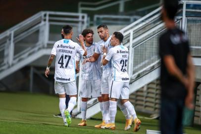 Gremio x CuiabaRS - FUTEBOL/COPA DO BRASIL 2020 /GREMIO X CUIABA - ESPORTES - Lance da partida entre Gremio e Cuiaba disputada na noite desta quarta-feira, na Arena Pantanal, em Cuiaba, valida pela Copa do Brasil 2020. FOTO: LUCAS UEBEL/GREMIO FBPAEditoria: SPOLocal: CuiabaIndexador: Lucas UebelSecao: futebolFonte: Gremio.netFotógrafo: Gremio x Cuiaba<!-- NICAID(14640659) -->