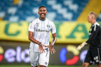 Gremio x CuiabaRS - FUTEBOL/COPA DO BRASIL 2020 /GREMIO X CUIABA - ESPORTES - Lance da partida entre Gremio e Cuiaba disputada na noite desta quarta-feira, na Arena Pantanal, em Cuiaba, valida pela Copa do Brasil 2020. FOTO: LUCAS UEBEL/GREMIO FBPAEditoria: SPOIndexador: Lucas UebelSecao: futebolFonte: Gremio.netFotógrafo: Gremio x Cuiaba<!-- NICAID(14640722) -->