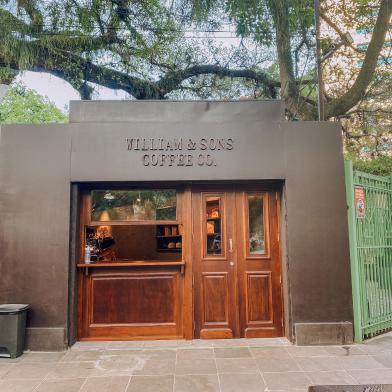 William & Sons Coffee