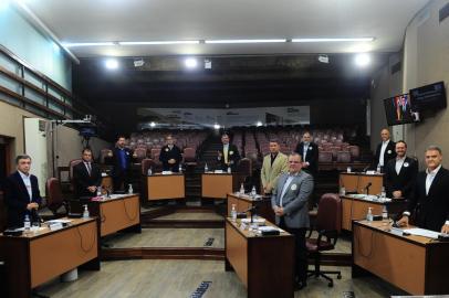  CAXIAS DO SUL, RS, BRASIL, 09/11/2020. Eleições Municipais - Eleições 2020. Debate com os candidatos a prefeaito de Caxias do Sul, no plenário da Câmara de Vereadores. candidatos: Adiló Didomenico (PSDB), Antônio Feldman (Podemos), Carlos Búrigo (MDB), Edson Néspolo (PDT), Júlio Freitas (Republicanos), Marcelo Slaviero (NOVO), Nelson D¿Arrigo (Patriota), Pepe Vargas (PT), Renato Nunes (PL), Renato Toigo (PSL) e Vinícius Ribeiro (DEM). (Porthus Junior/Agência RBS)<!-- NICAID(14638883) -->