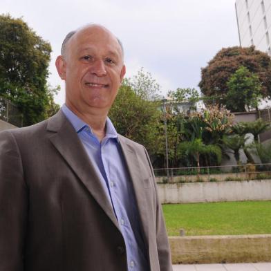  CAXIAS DO SUL, RS, BRASIL, 29/09/2020 - Candidato a prefeito pelo PT, Pepe Vargas. Foto pra série de entrevistas-perfis que o João Pulita está fazendo: candidatos estão escolhendo um lugar que gostam de ficar. (Marcelo Casagrande/Agência RBS)<!-- NICAID(14605835) -->