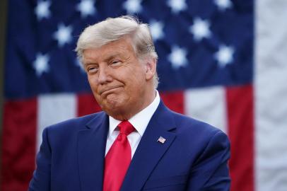  US President Donald Trump looks on after delivering an update on Operation Warp Speed in the Rose Garden of the White House in Washington, DC on November 13, 2020. (Photo by MANDEL NGAN / AFP)Editoria: POLLocal: WashingtonIndexador: MANDEL NGANSecao: epidemic and plagueFonte: AFPFotógrafo: STF<!-- NICAID(14642597) -->