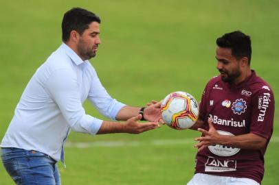  CAXIAS DO SUL, RS, BRASIL, 13/11/2020. Caxias x Pelotas, jogo válido pela 12ª rodada do grupo 8 da Série D do Campeonato Brasileiro, realizado no estádio Centenário. (Porthus Junior/Agência RBS)<!-- NICAID(14642446) -->