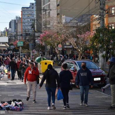 Sindilojas notifica a prefeitura de Caxias extrajudicialmente para cobrar ações contra ambulantesEntidade solicita ser atendida em 10 dias e afirma que tomará as medidas judiciais se não houver ações efetivas<!-- NICAID(14644708) -->