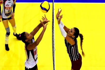 Fluminense x Sesc-Bauru, vôlei