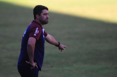  CAXIAS DO SUL, RS, BRASIL, 18/10/2020. Caxias x Novorizontino, jogo válido pela sétima rodada do Campeonato Brasileiro 2020, Grupo 8. Jogo realizado no estádio Centenário. (Porthus Junior/Agência RBS)<!-- NICAID(14619643) -->