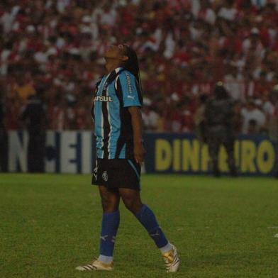 *** Grêmio na 1?  5- Ricardo Duarte ***Festa de jogadores para comemorar o título da segunda divisão/jogador Anderson<!-- NICAID(1732494) -->