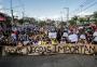 Protesto contra o racismo após assassinato de João Alberto acaba em confusão e três feridos em frente ao Carrefour