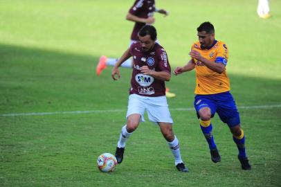  CAXIAS DO SUL, RS, BRASIL, 13/11/2020. Caxias x Pelotas, jogo válido pela 12ª rodada do grupo 8 da Série D do Campeonato Brasileiro, realizado no estádio Centenário. (Porthus Junior/Agência RBS)<!-- NICAID(14642449) -->