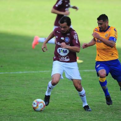  CAXIAS DO SUL, RS, BRASIL, 13/11/2020. Caxias x Pelotas, jogo válido pela 12ª rodada do grupo 8 da Série D do Campeonato Brasileiro, realizado no estádio Centenário. (Porthus Junior/Agência RBS)<!-- NICAID(14642449) -->