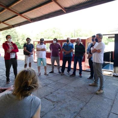 Manifestação na Secretaria da Cultura. Artistas, produtores e simpatizantes reclamam da demora nos processos da lei Aldir Blanc<!-- NICAID(14651256) -->