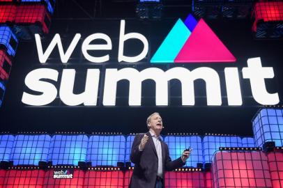 Palestra de Brad Smith, Presidente da Microsoft, durante a Web Summit 2019 na Altice Arena in Lisbon, Portugal.<!-- NICAID(14651983) -->