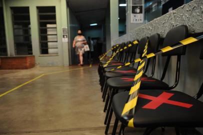  CAXIAS DO SUL, RS, BRASIL (15/11/2020)Maior colégio eleitoral em Caxias do Sul, a escola Alexandre Zattera, apresenta muita movimentação de manhã. (Antonio Valiente/Agência RBS)<!-- NICAID(14643248) -->