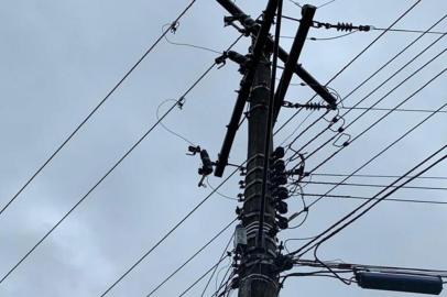 Moradores de Caxias estão há mais de 36 horas sem energia elétrica <!-- NICAID(14654217) -->