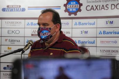 O presidente do Caxias, Paulo Cesar Santos, concedeu entrevista coletiva no Estádio Centenário.<!-- NICAID(14627408) -->