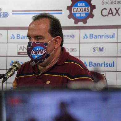 O presidente do Caxias, Paulo Cesar Santos, concedeu entrevista coletiva no Estádio Centenário.<!-- NICAID(14627408) -->