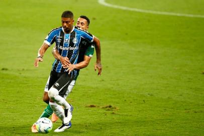  PORTO ALEGRE, RS, BRASIL - 30.11.2020 - O Grêmio recebe, na Arena em Porto Alegre, o Goiás pelo jogo atrasado da 4ª rodada do Brasileirão. (Foto: Marco Favero/Agencia RBS) Indexador: Felix Zucco<!-- NICAID(14657220) -->