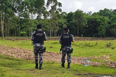  ****EM BAIXA****Reforço da Brigada Militar na divisa do RS com SC. Foto: BM / Divulgação<!-- NICAID(14657464) -->