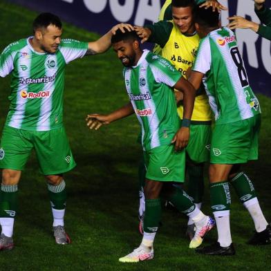  CAXIAS DO SUL, RS, BRASIL, 28/11/2020. Juventude x Náutico, jogo válido pela 24ª rodada da Série B do Campeonato Brasileiro e realizado no estádio Alfredo Jaconi. (Porthus Junior/Agência RBS)<!-- NICAID(14655392) -->