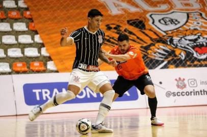 ACBF enfrentou o Corinthians nas quartas de final da Liga Nacional de Futsal<!-- NICAID(14659988) -->