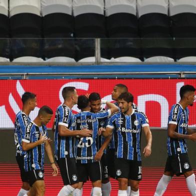  PORTO ALEGRE, RS, BRASIL - 03.12.2020 - O Grêmio recebe o Guaraní-PAR nesta quinta-feira (3), na Arena, em jogo válido pela volta das oitavas de final da Libertadores. (Foto: Mateus Bruxel/Agencia RBS)<!-- NICAID(14660396) -->