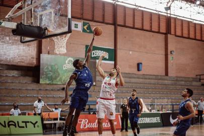 O KTO/Caxias do Sul Basquete enfrentou o Minas, em Brasília, pelo NBB 2020/2021<!-- NICAID(14660957) -->