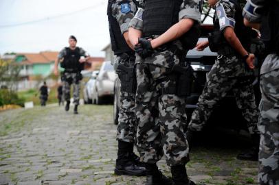  CAXIAS DO SUL, RS, BRASIL, 26/09/2018Patrulhas Especiais (Patres) reforçam o policiamento em Bento Gonçalves. Foco é na repressão ao tráfico de drogas e cessar a onda de homicídios. (Lucas Amorelli/Agência RBS)<!-- NICAID(13758317) -->