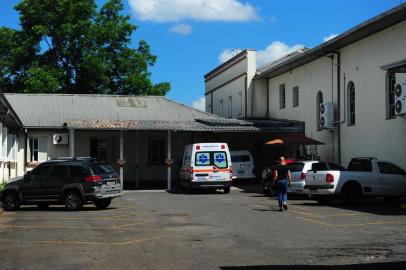  CAXIAS DO SUL, RS, BRASIL, 08/12/2020. Presidente do Lar da Velhice São Francisco, em Caxias, confirma surto e morte de idosos por covid-19. Analice Carrer afirma que mortes aconteceram desde o início do mês. A secretaria informou que o surto na casa asilar foi detectado na quarta rodada de testagens para diagnóstico da doença, que começou no dia 17 de novembro. No total, são 50 idosos e 20 funcionários positivos, 11 aguardando laudo, 5 internados e 7 óbitos. Os contaminados foram afastados. (Porthus Junior/Agência RBS)<!-- NICAID(14663036) -->