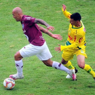  CAXIAS DO SUL, RS, BRASIL, 05/12/2020. SER Caxias x Mirassol, jogo de ida da segunda fase da Série D (Dezeseis avos), do Campeonato Brasileiro 2020 e realizado no estádio Centenário. (Porthus Junior/Agência RBS)<!-- NICAID(14661475) -->