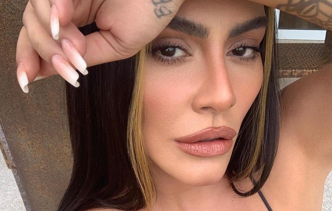 Cleo Pires entrega em bate-papo sobre intimidade: 