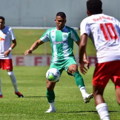 Juventude e Redb Bull Bragantino se enfrentaram pela segunda fase do Brasileirão de Aspirantes, no Estádio Homero Soldatelli. Na foto, Gabriel Bispo.<!-- NICAID(14665727) -->