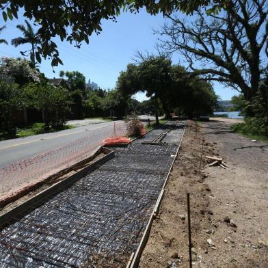  PORTO ALEGRE, RS, BRASIL, 15/12/2020 - Obras avançam na Orla do Timbuka, na Zona Sul de Porto Alegre. Foto: Jefferson Botega  / Agencia RBSIndexador: Jefferson Botega<!-- NICAID(14669036) -->