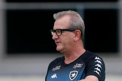 Renê Weber.Treino do Botafogo no Estadio Nilton Santos. 13 de Fevereiro de 2020, Rio de Janeiro, RJ, Brasil. Foto: Vitor Silva/Botafogo. Imagem protegida pela Lei do Direito Autoral Nº 9.610, DE 19 DE FEVEREIRO DE 1998. <!-- NICAID(14669696) -->